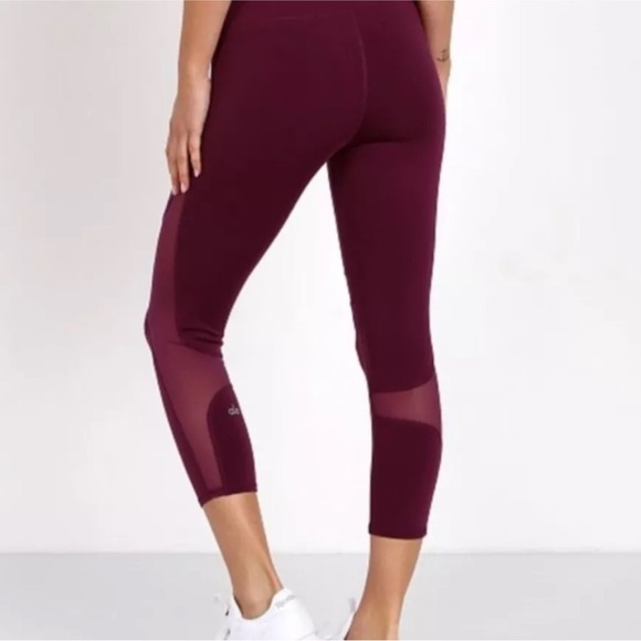 Alo Yoga High Waist Coast Capri Leggings In Juneberry Size‎ S - Picture 1 of 6